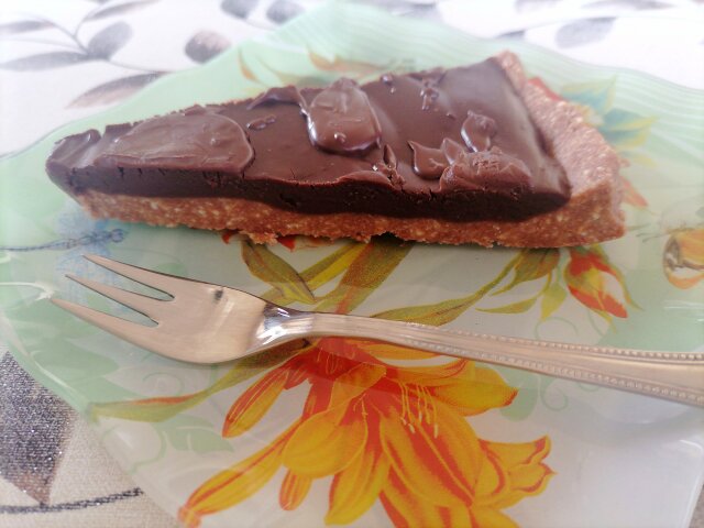 Čokoladni tart sa keksom bez pečenja