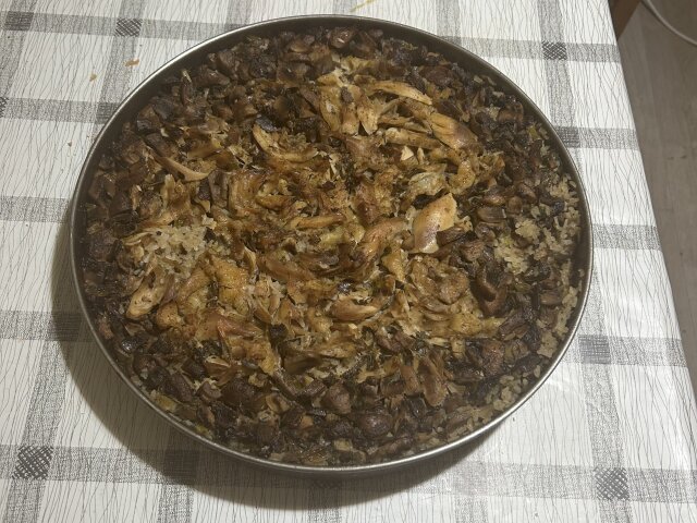 Pileći bataci sa pirinčem i nanom