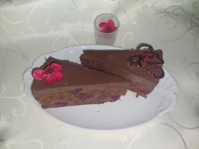 Čoko višnja torta